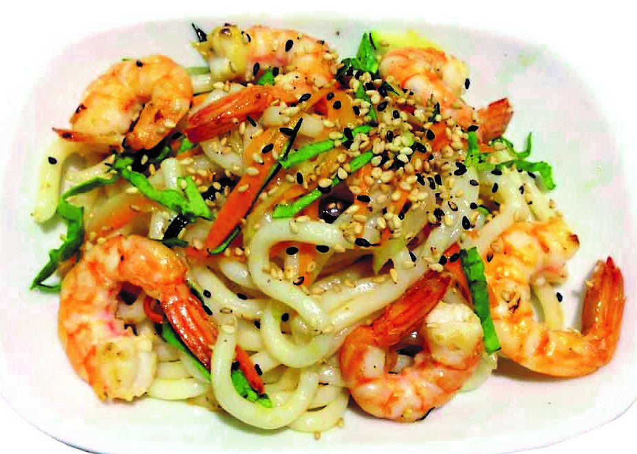 Wok de Udon con langostinos